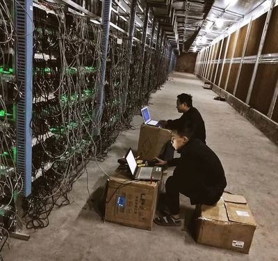 Green-powered mining farm with solar panels and modern cooling systems in Germany